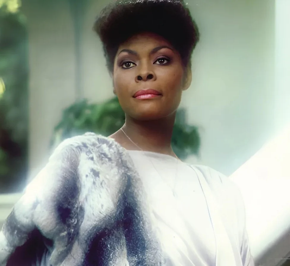 Dionne Warwick