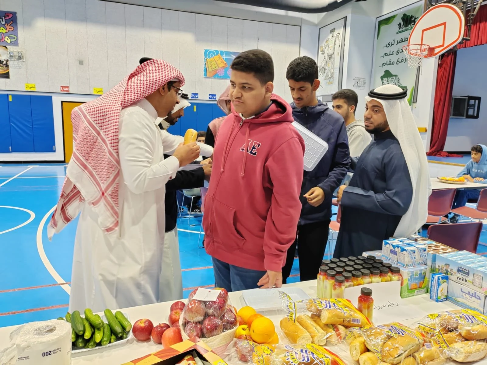 مدرسة سعد بن عبادة المتوسط القطيف