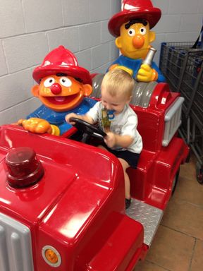 ERNIE AND BERT KIDDIE RIDE