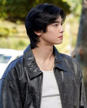 Cha Eun Woo