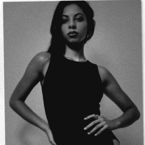 Ella Tom (Era Turn)