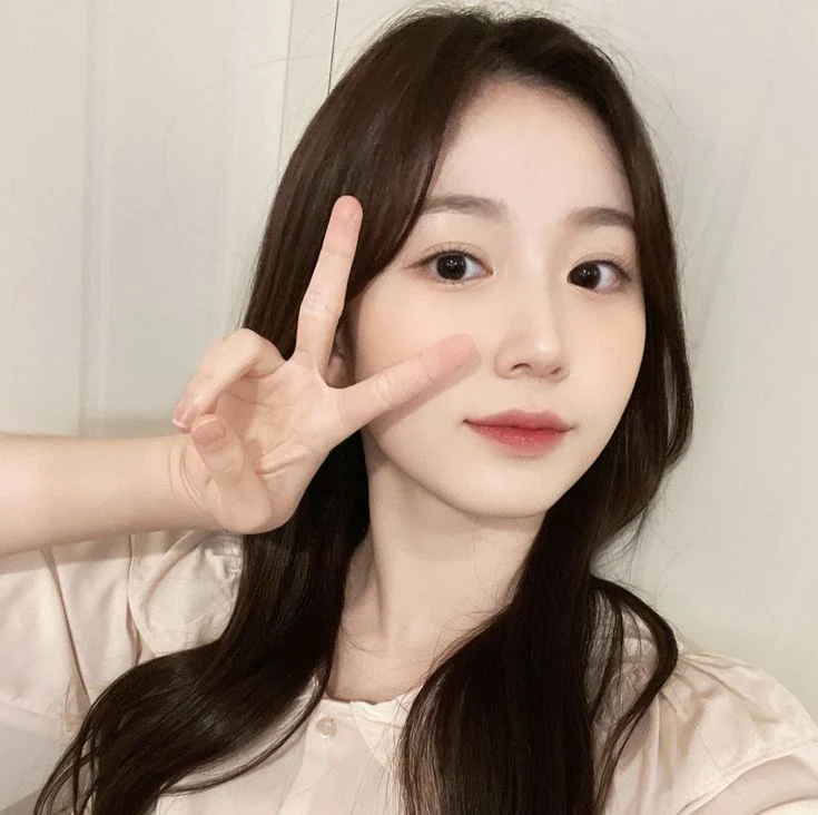 Haewon of nmixx all rounder ver