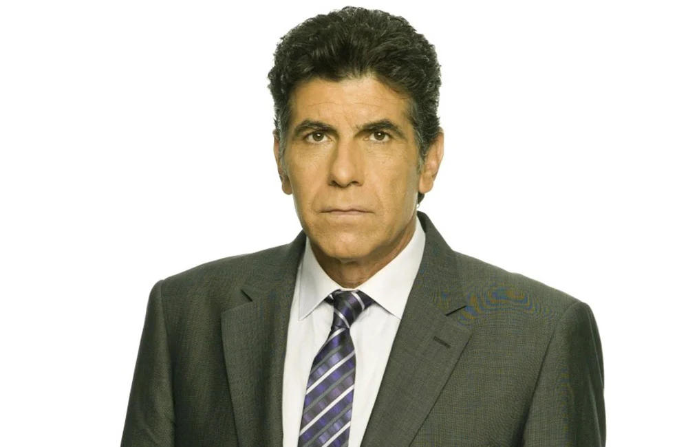 Γιάννης Μπεζος (singing, Greek Actor) 
