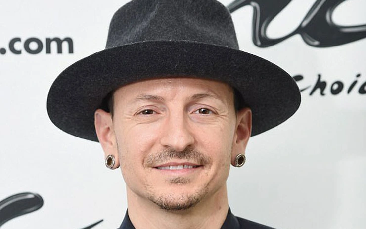 Chester Bennington (One More Light, 2017) (Linkin Park)