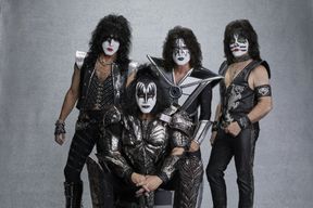 Kiss