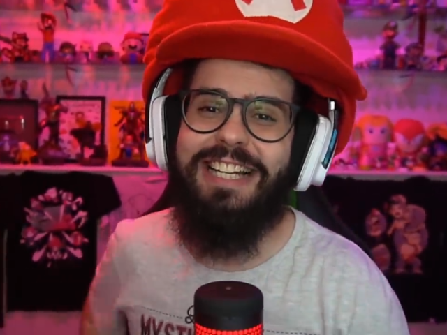 Guilherme Adorno - (Pai Troll)
