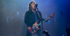 Kirk Hammett Singing