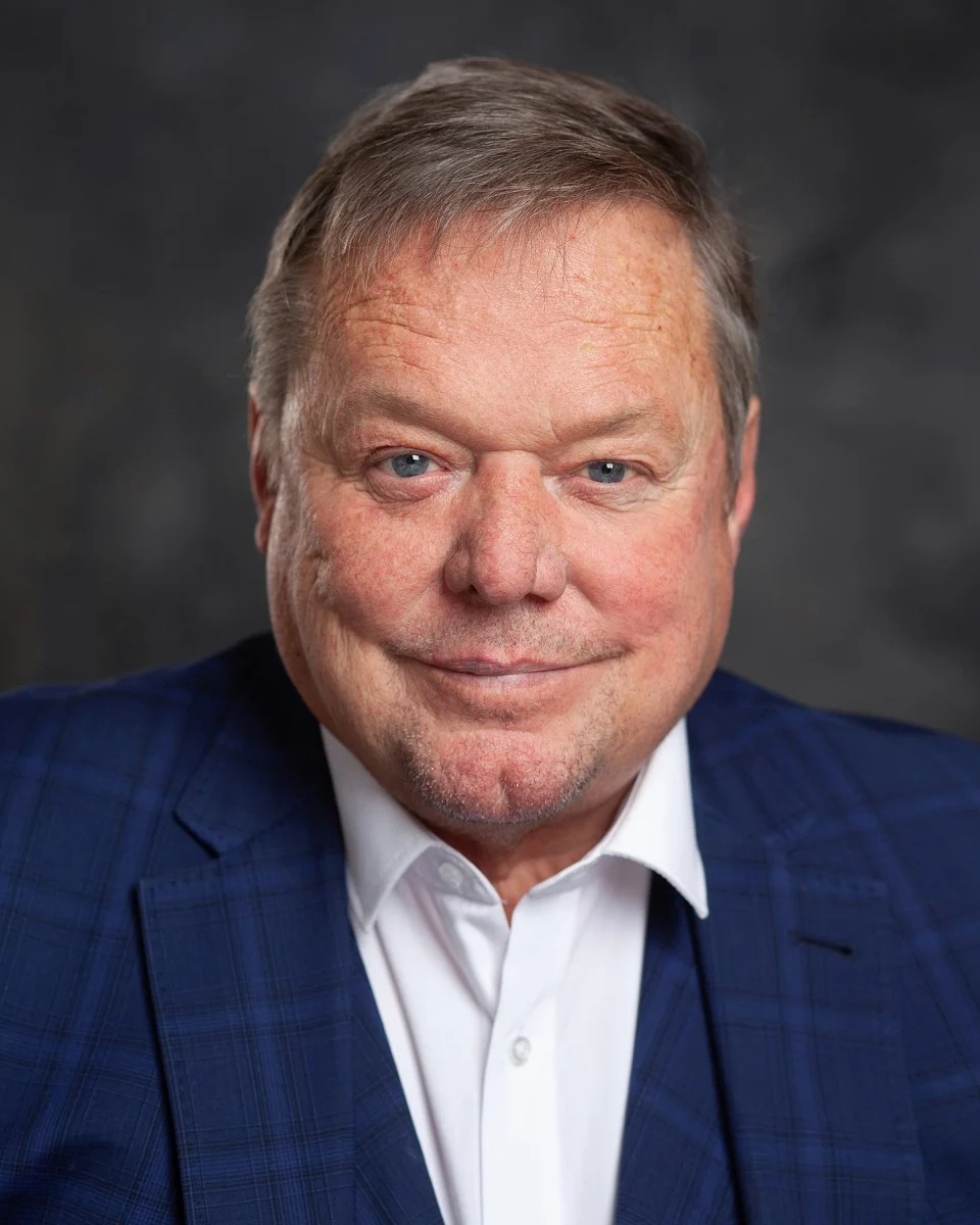 Ted Robbins 