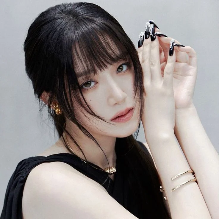 (G)I-DLE Shuhua