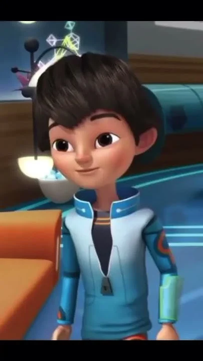 Miles Callisto (Español Latino)