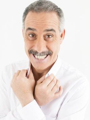 عبد القادر السيكتور , فنان وفكاهي جزائري (AbdulKader Secteur , an Algerian Artist and Comedian)