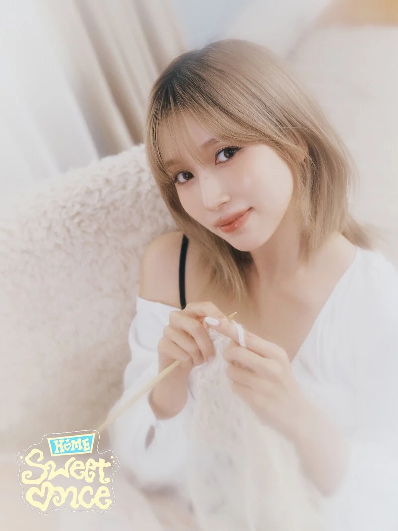 Mina by Luca