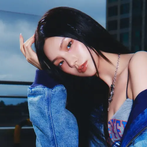 YEJI user image