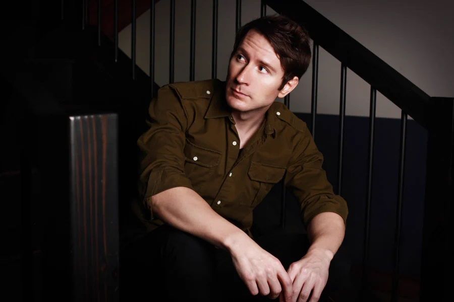 Adam Young(Owl City)