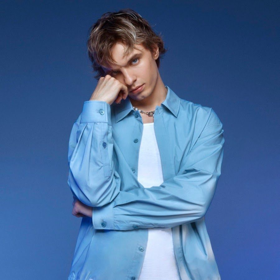 MAYOT (Russian Rapper)