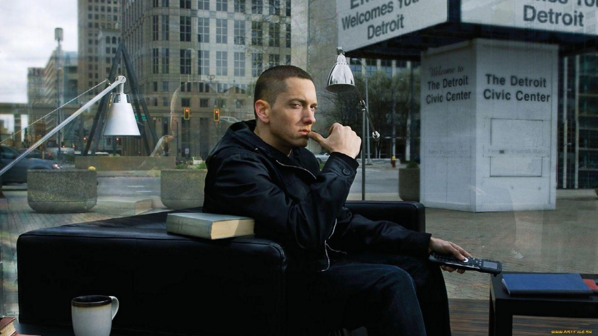 Eminem (2010 Recovery Era)