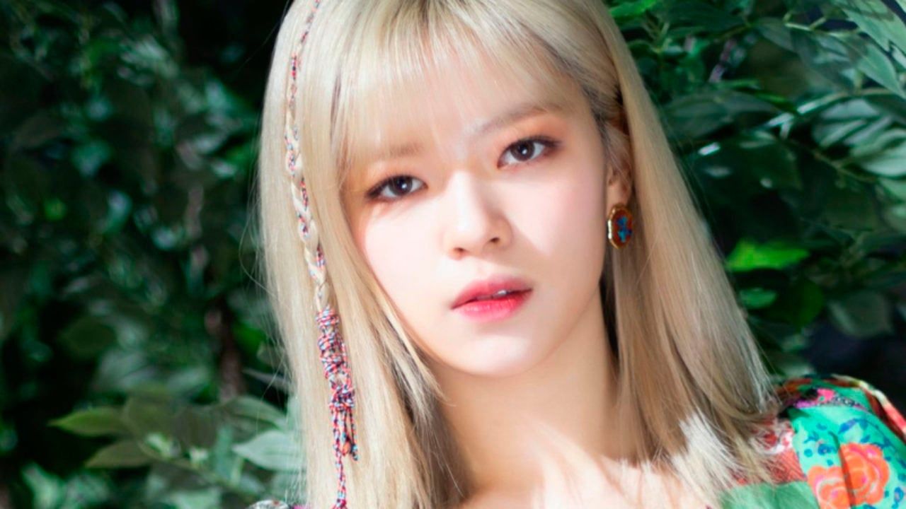 JEONGYEON