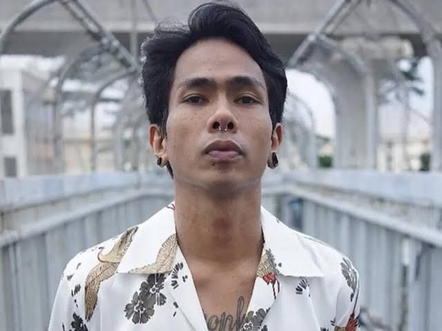 Ari Lesmana (From, Fourtwnty)