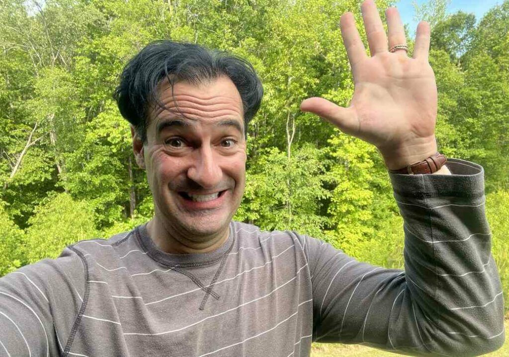Carl Azuz [CNN 10]