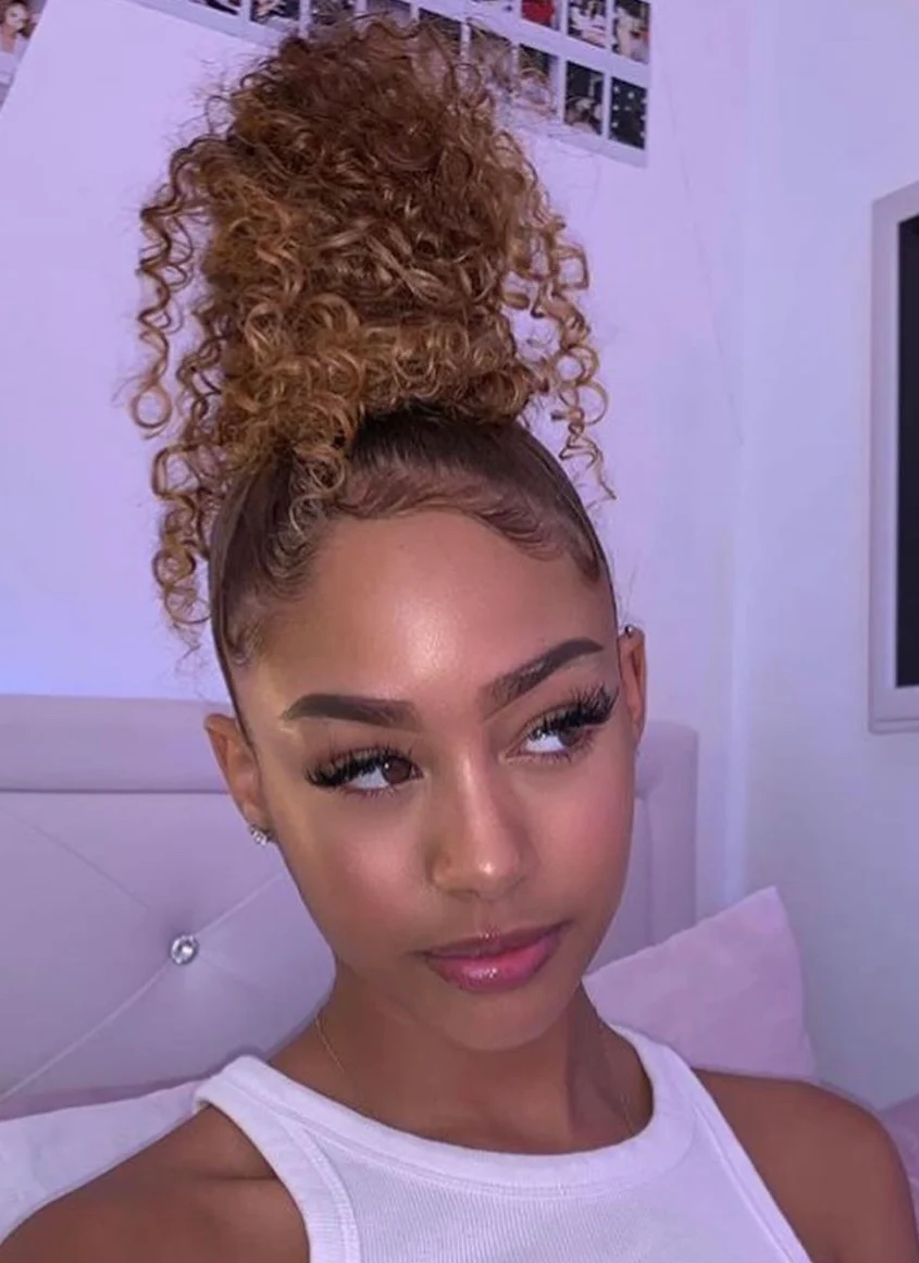 Amelia-Monét (speaking voice)
