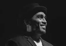 Glenn Fredly (Alm)