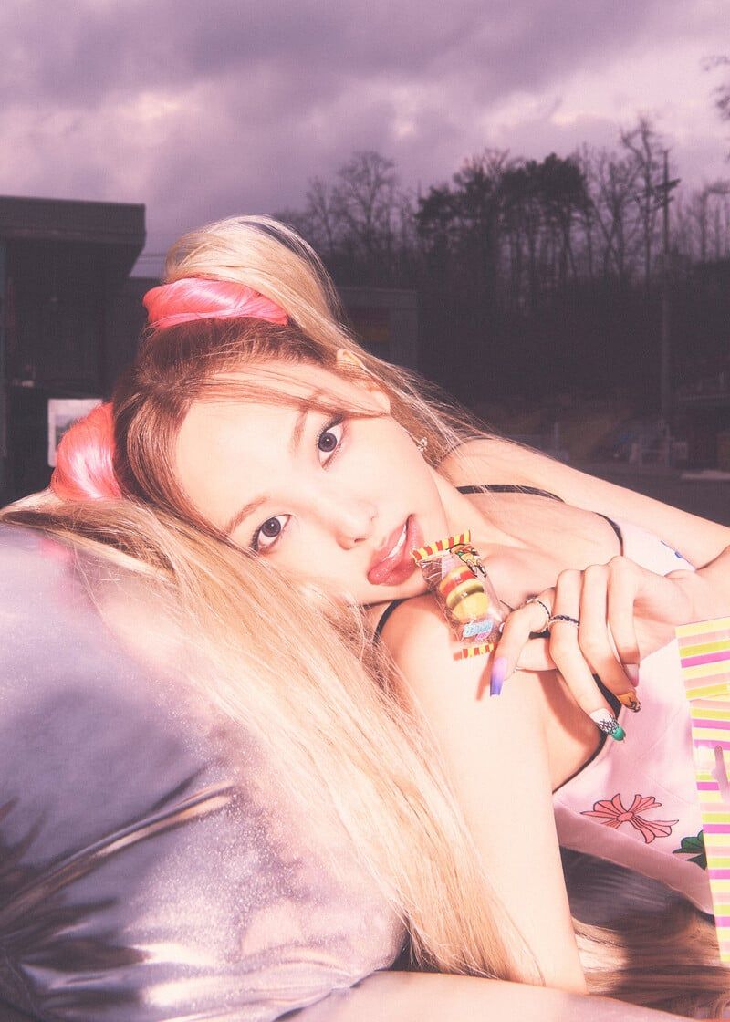 NAYEON of TWICE [All-Round Model / KLM 4.1]