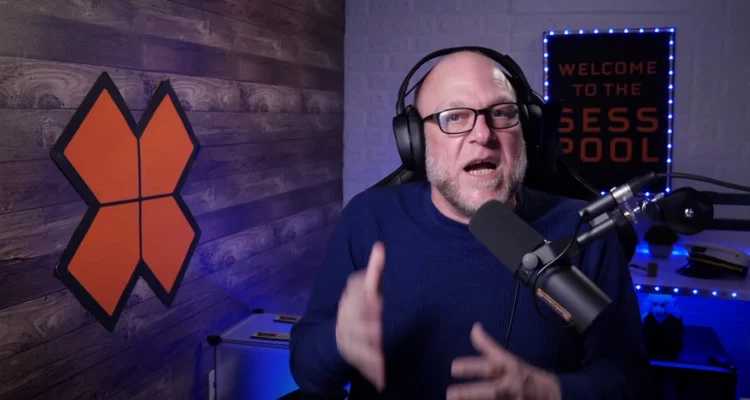 Adam Sessler (X-Play)