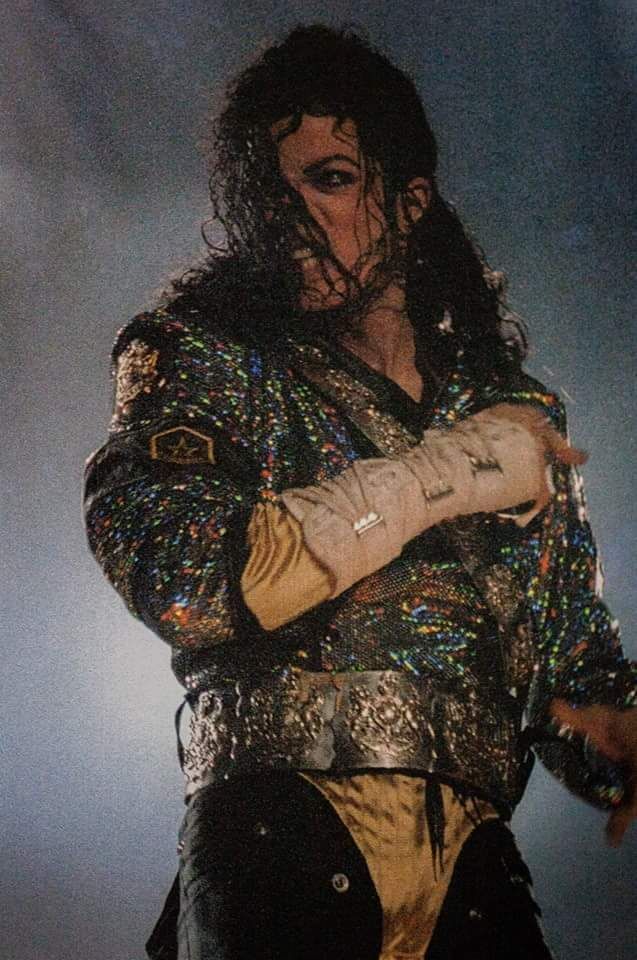 Michael Jackson - DANGEROUS TOUR : Live Bucharest 92' (TITAN40K)