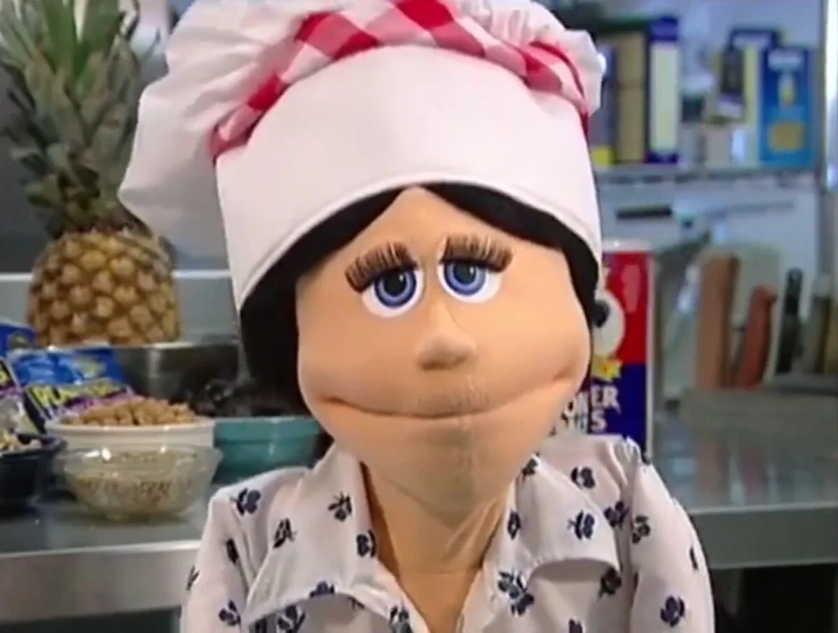 Betty (Chuck E. Cheese)