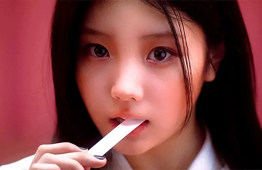 Wonhee - illit All Round