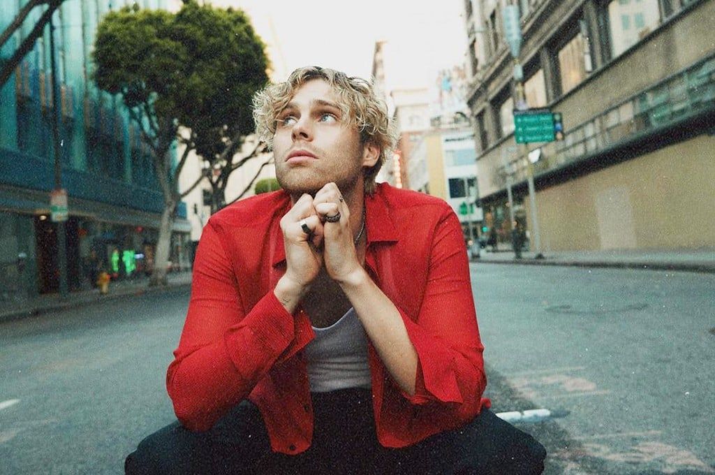 Luke Hemmings - When Facing the Things We Turn Away From Era (TITAN32K)