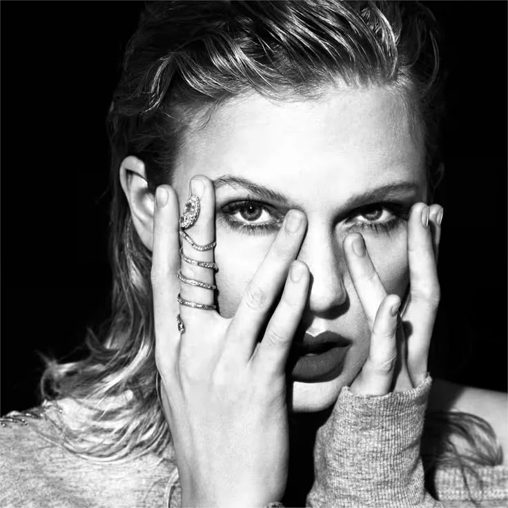 Taylor Swift [Bleachella /Reputation Era] (2016-2017)