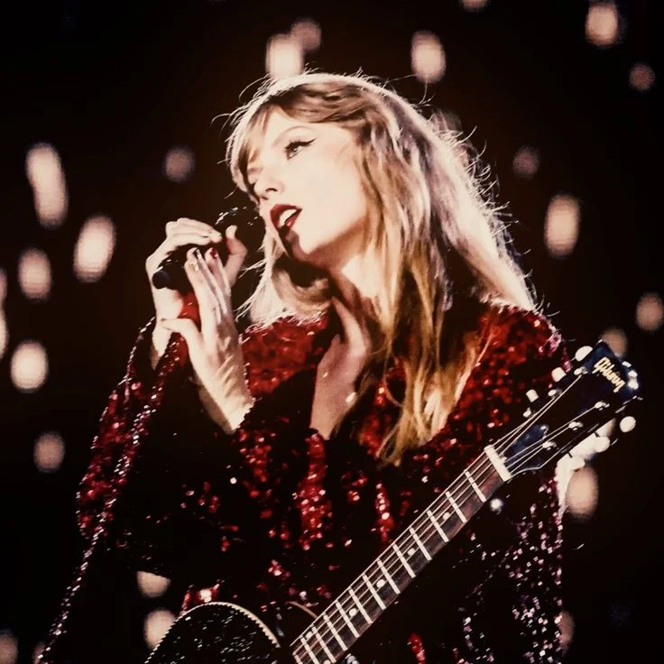 Taylor Swift (Live from : Eras Tour Movie)