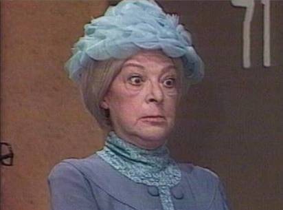 Doña Clotilde-La Bruja Del 71 (El Chavo Del Ocho)