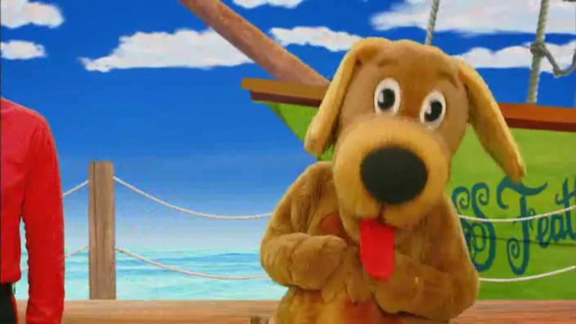 Wags the Dog (Latin American Spanish) (Adrián Odriozola)