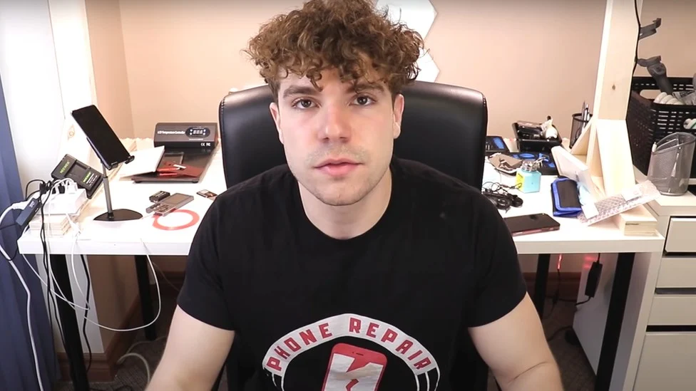 Phone Repair Guru