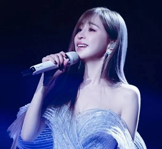 王心凌 (Cyndi Wang)
