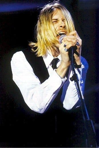 Kurt Cobain raspy voice (screaming)