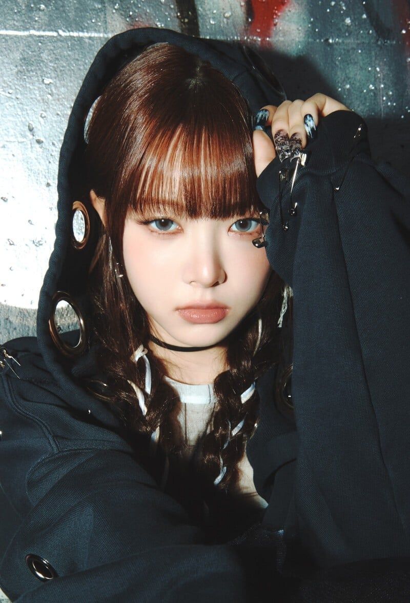 Hong Eunchae (LE SSERAFIM) [by @platesfork]