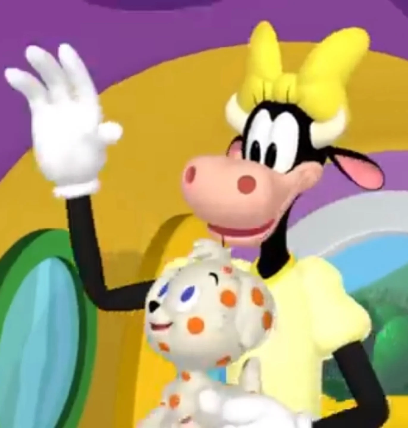Clarabelle Cow (Mickey Mouse Clubhouse)