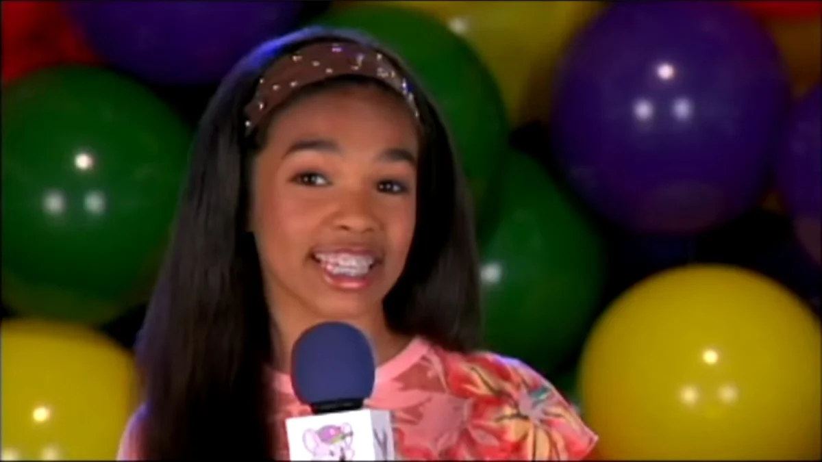 Kelly (Chuck E. Cheese, Bday 2009 Live)
