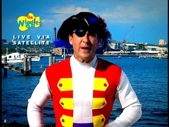 Captain Feathersword (LIVE Hot Potatoes!)