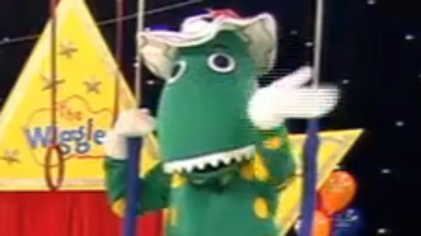 Dorothy the Dinosaur (Hot Poppin' Popcorn)