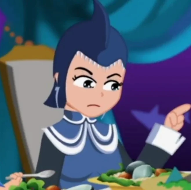 Reina Tiburón (Princesas del Mar) (Español Latino)