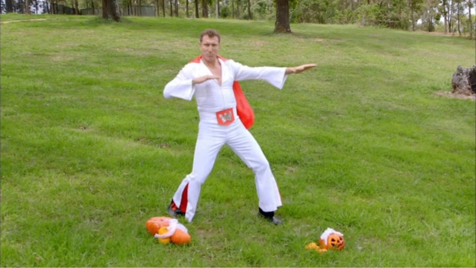 Simon Pryce's Elvis Voice (The Wiggles)