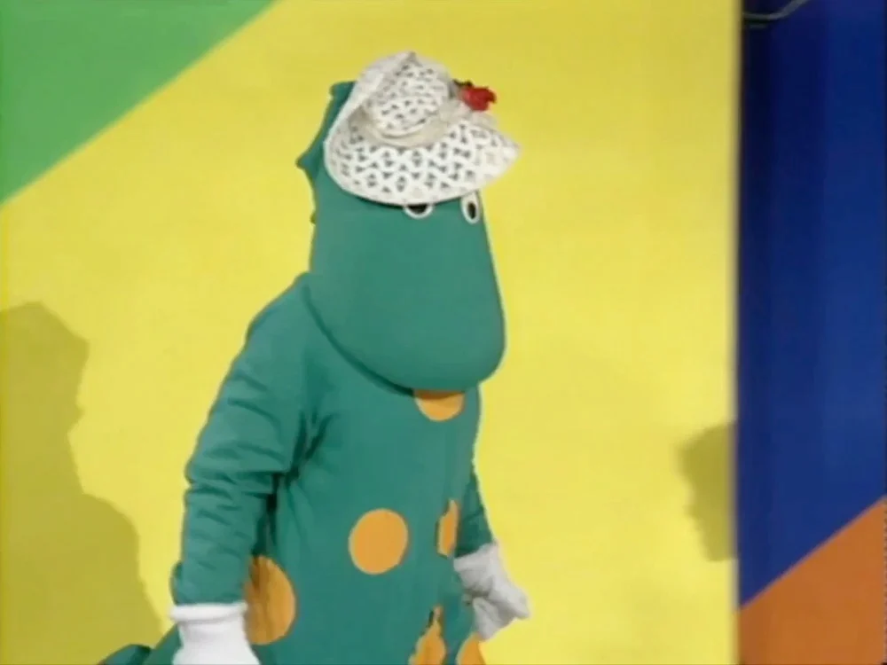 Dorothy the Dinosaur (Yummy Yummy) (1994) (V2)