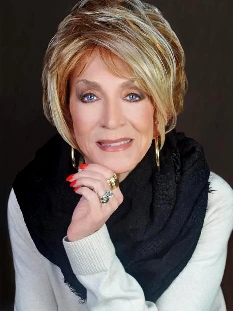 Jeannie Seely (Peaceful Waters)