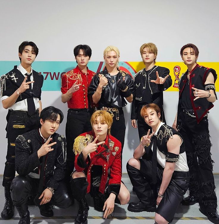 Stray Kids