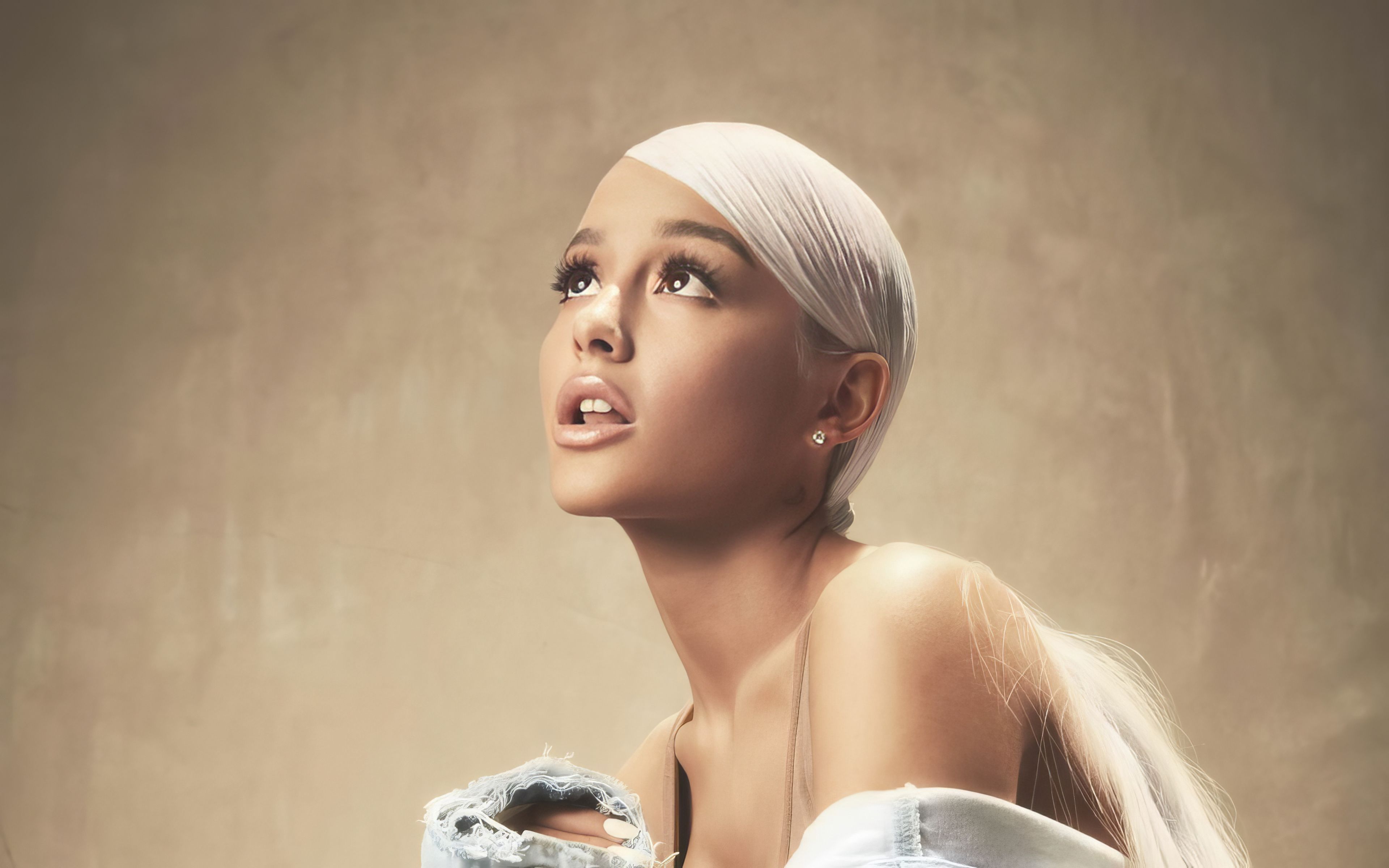 Ariana Grande (Sweetener)