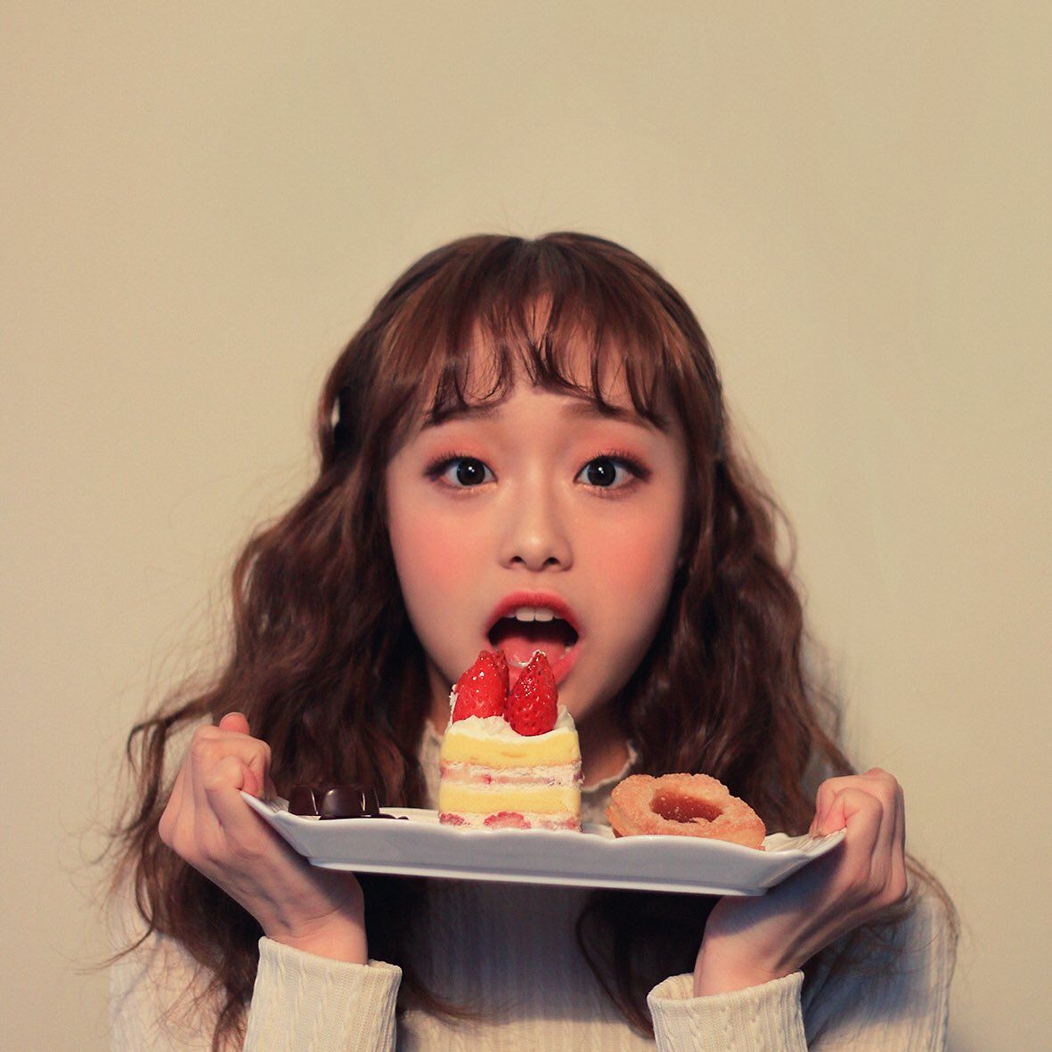 Kim Ji-Woo (Chuu) LOONA